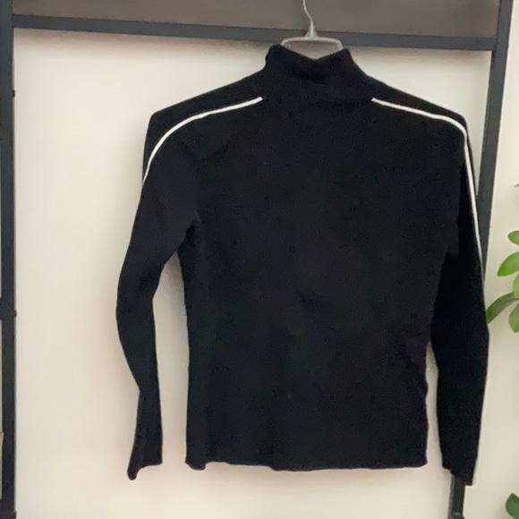 Tommy Hilfiger sweater - Picture 3 of 3